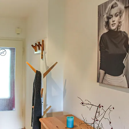 1 Bedroom Stunning In *