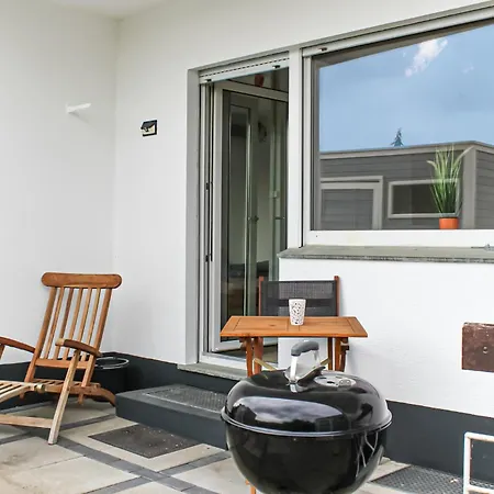 1 Bedroom Stunning In 데트몰트