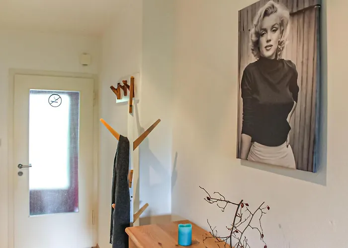 1 Bedroom Stunning In *